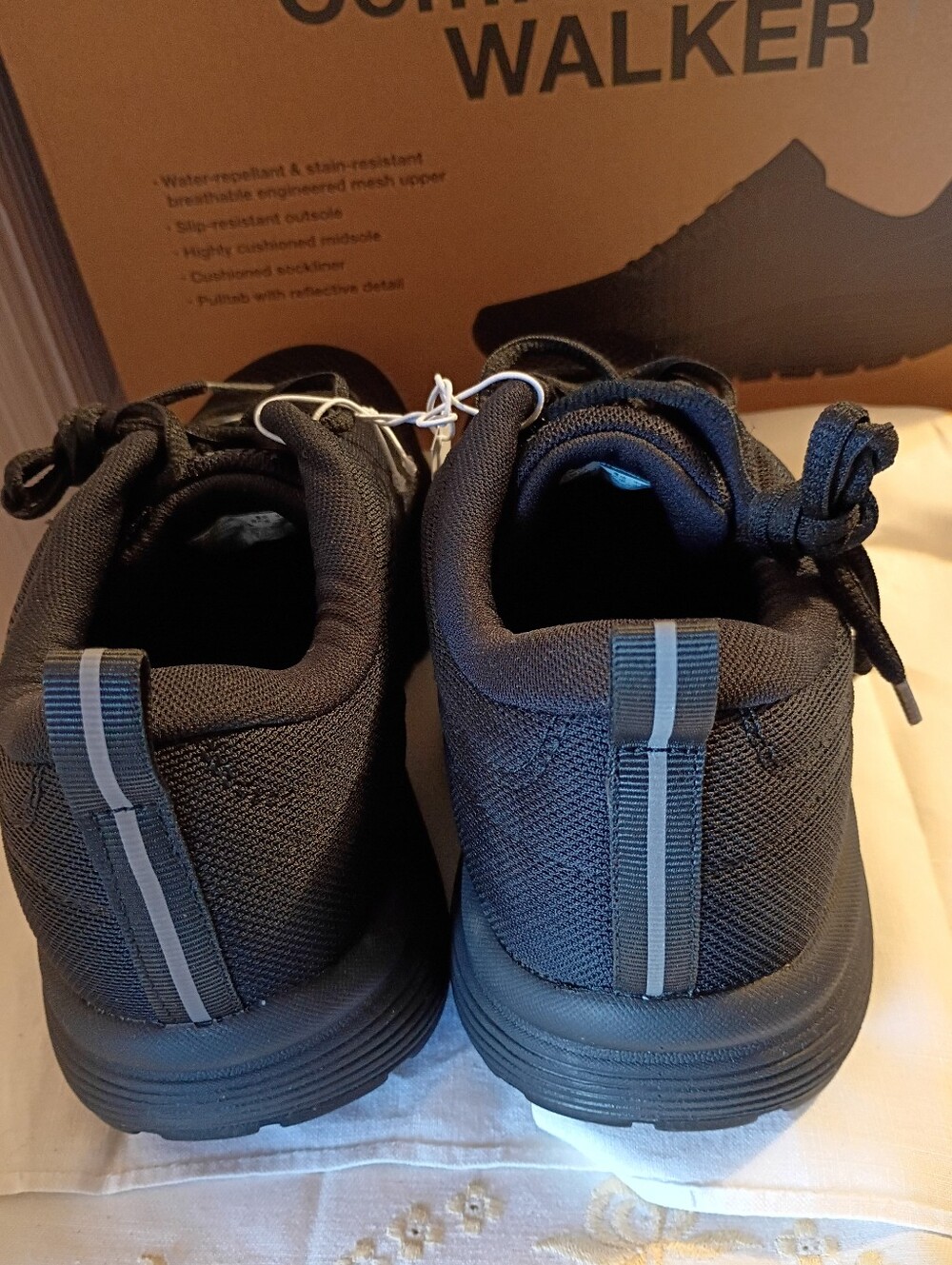 New! Kirkland Signature men’s 8 comfort walker shoes Black - Picture 5 of 9